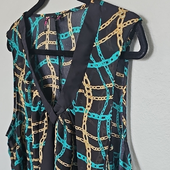 Tattoo Me NWT Size 3X Nautical Sleeveless Black Blouse with Gold Chain Pattern - Picture 4 of 6